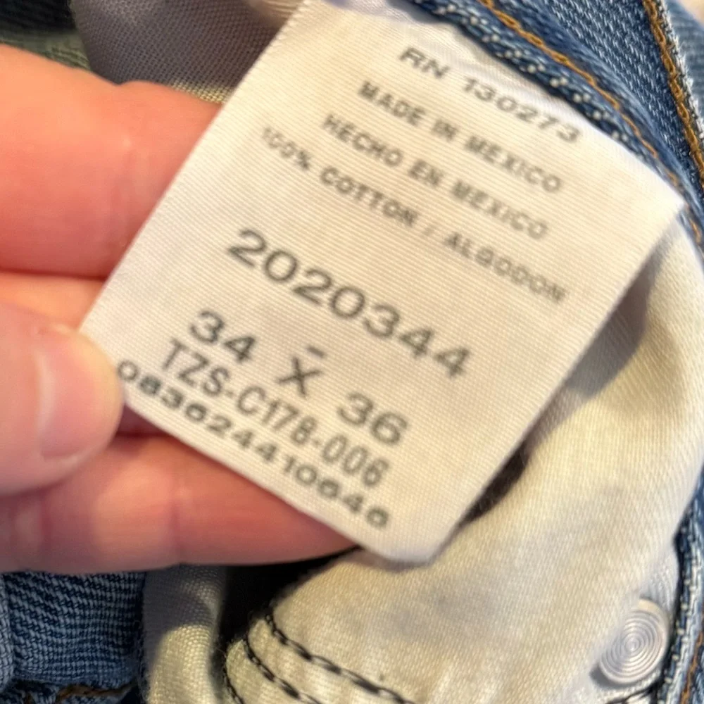 Lee jeans men’s modified length 34x33 (tag 34x36) blue Regular Straight cotton